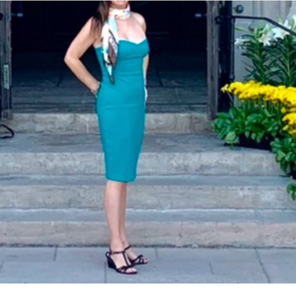 beautiful dark turquoise strapless dress (or in hot pink)